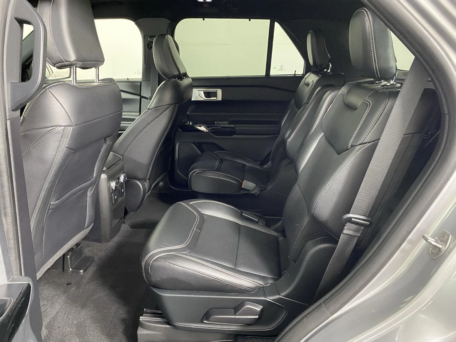 Used 2021 Iconic Silver Ford ST image 27