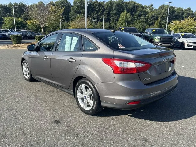 Used 2014 Gray Ford SE image 8