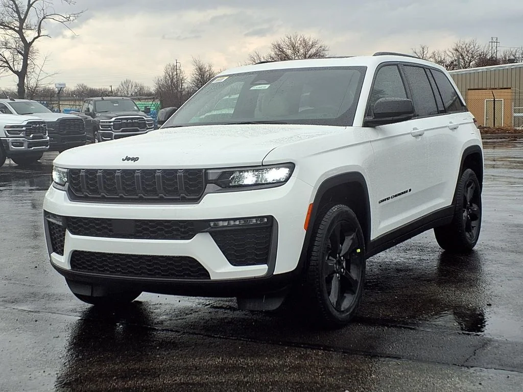 New 2026 Bright White Clear-Coat Exterior Paint Jeep Limited image 2