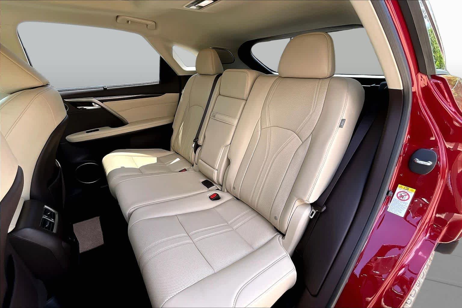 Used 2018 Matador Red Mica Lexus  image 21