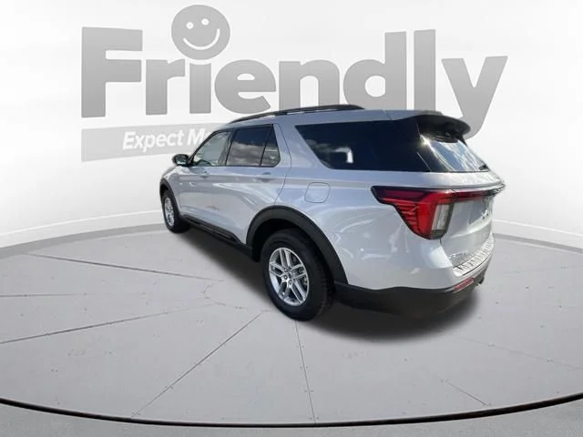 New 2026 Space White Metallic Ford Active image 5
