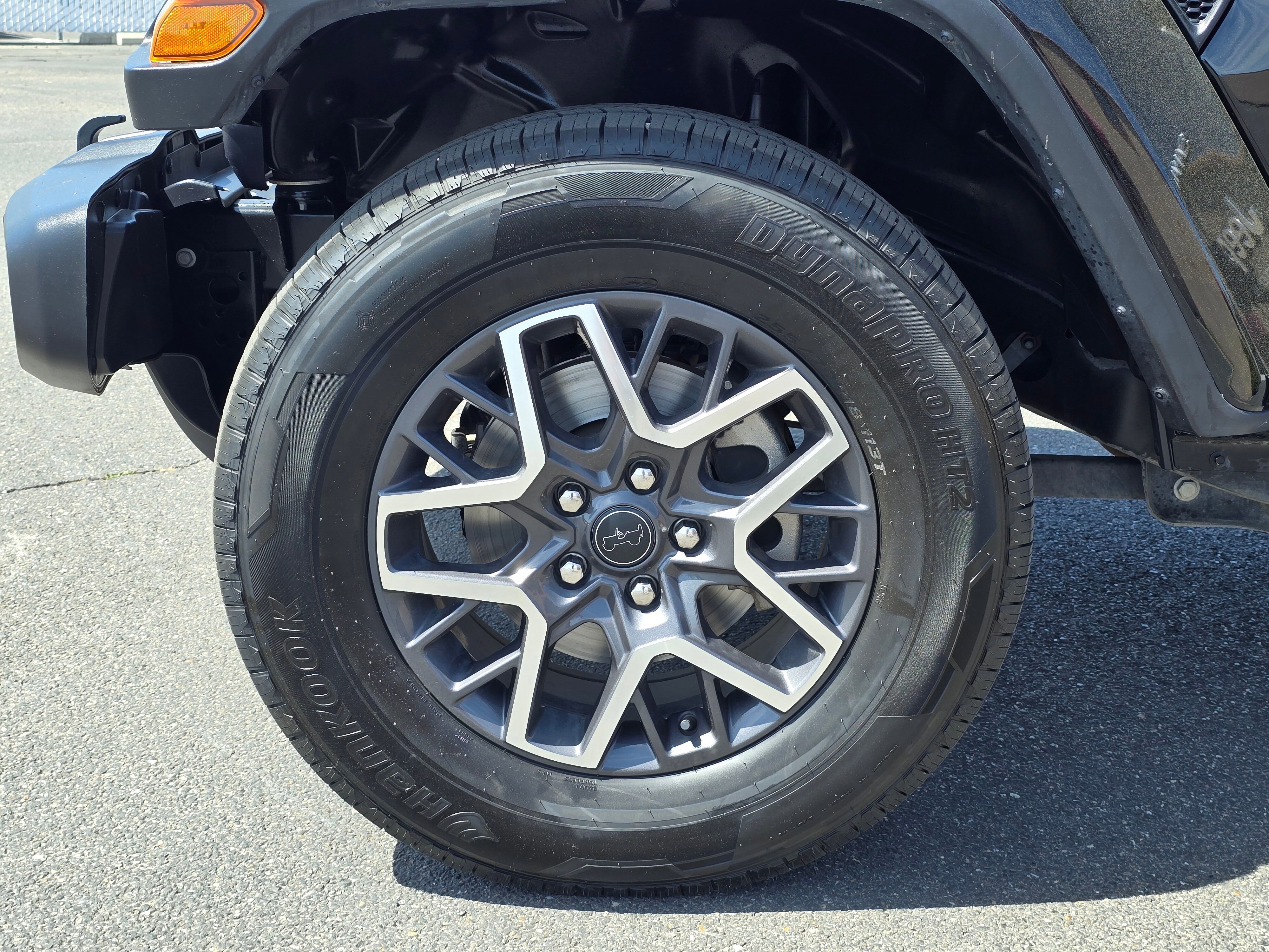 Used 2024 Black Clearcoat Jeep Sahara image 39