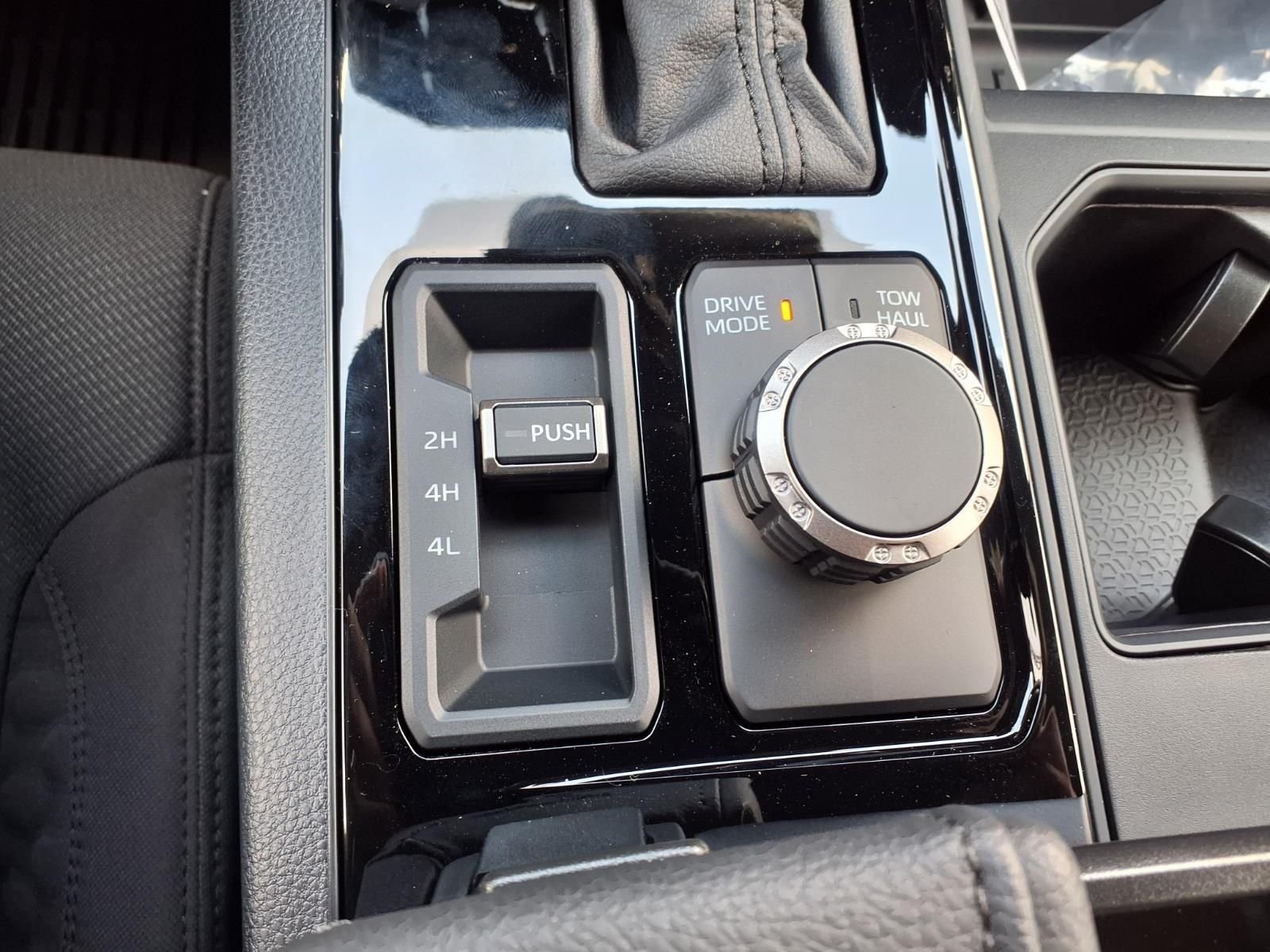 2026 Toyota Tundra SR5 - Photo 11