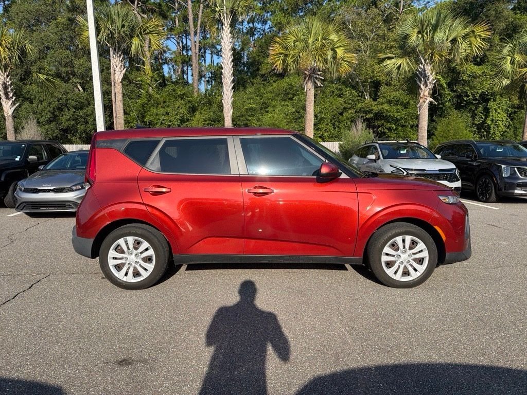 Certified Used 2022 Mars Orange Kia LX image 3