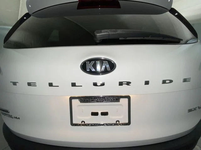 Used 2021 White Kia SX image 28