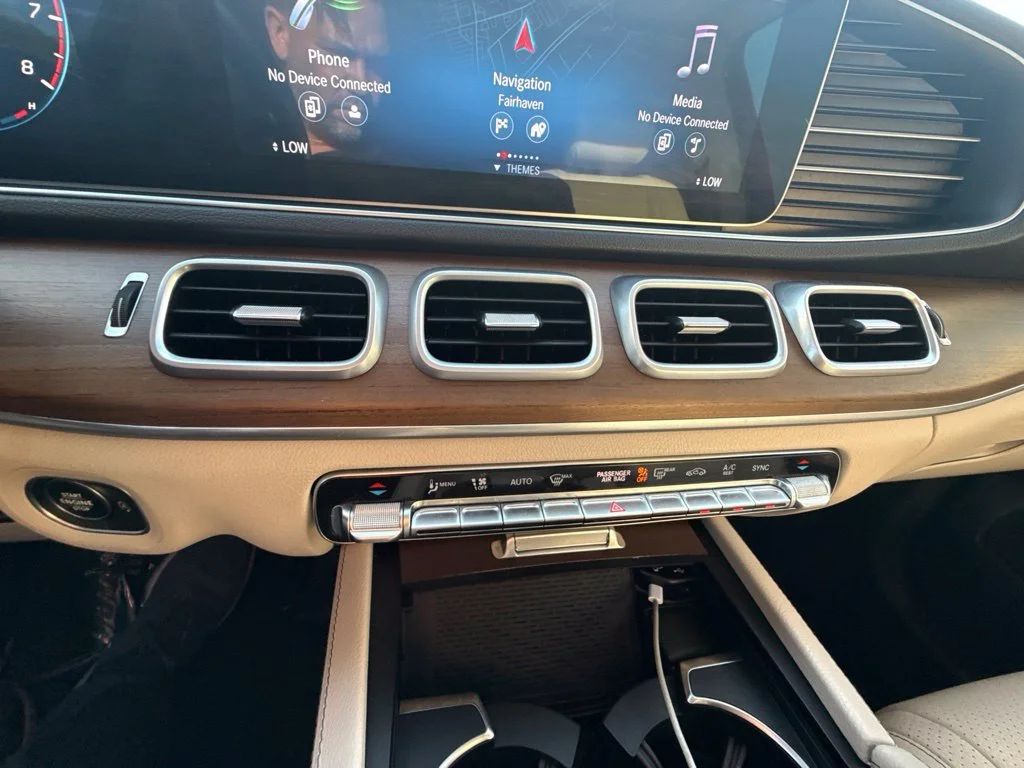 Used 2021 Blue Mercedes-Benz GLE 350 image 27