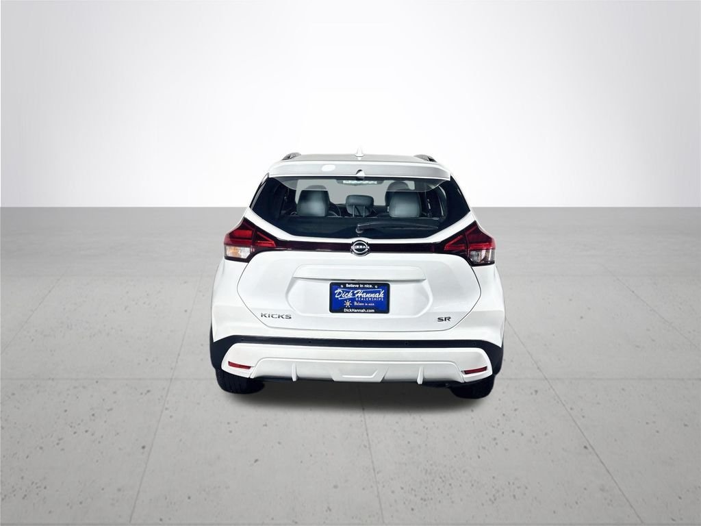 Used 2024 Aspen White Nissan SR image 7