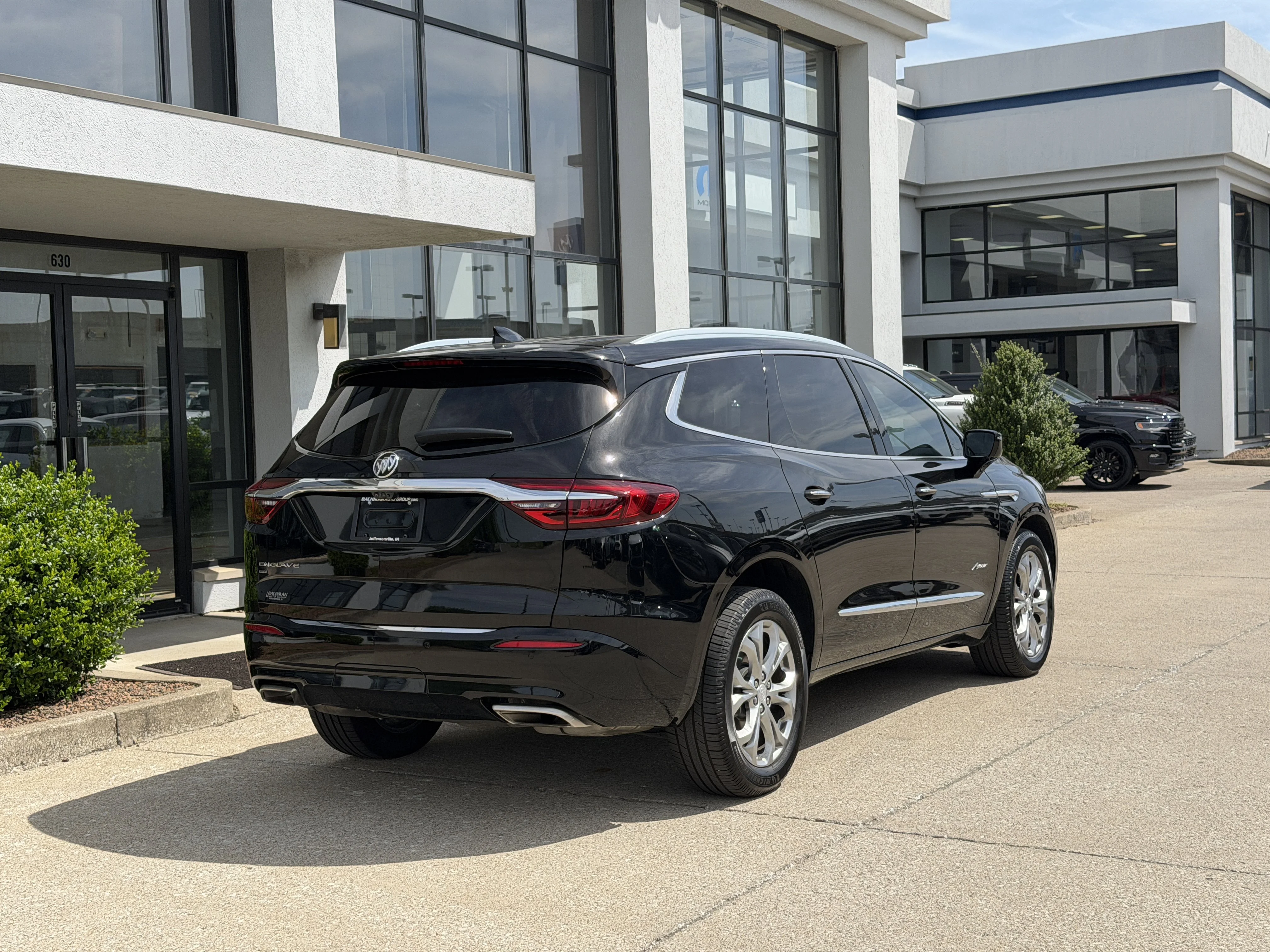 Used 2021 Ebony Twilight Metallic Buick Avenir image 4