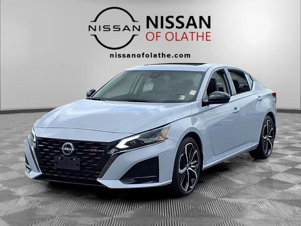 Used 2024 Gray Nissan 2.5 SR image 1