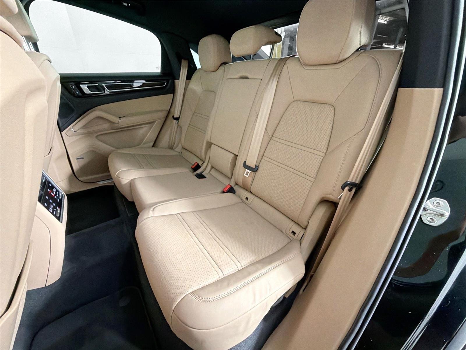 Certified Used 2022 BLACK Porsche E-Hybrid Coupé Platinum Editi image 26