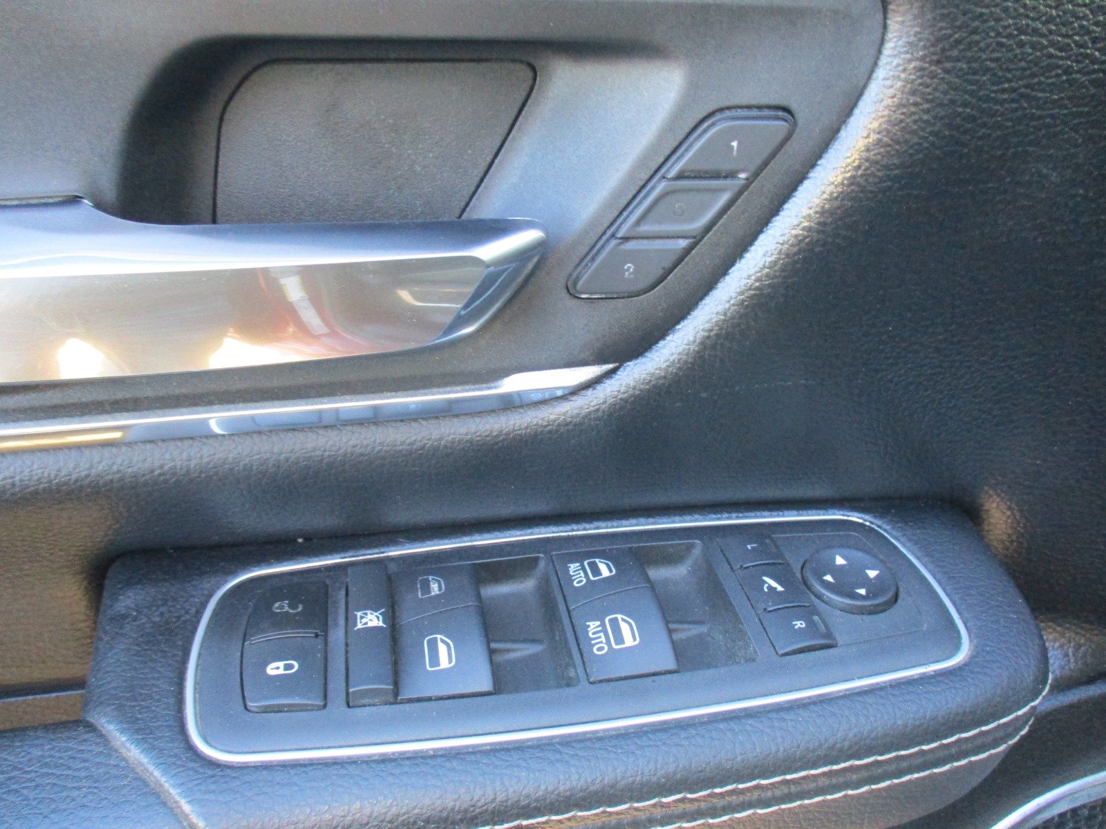 2022 RAM Ram 1500 Pickup Laramie - Photo 15