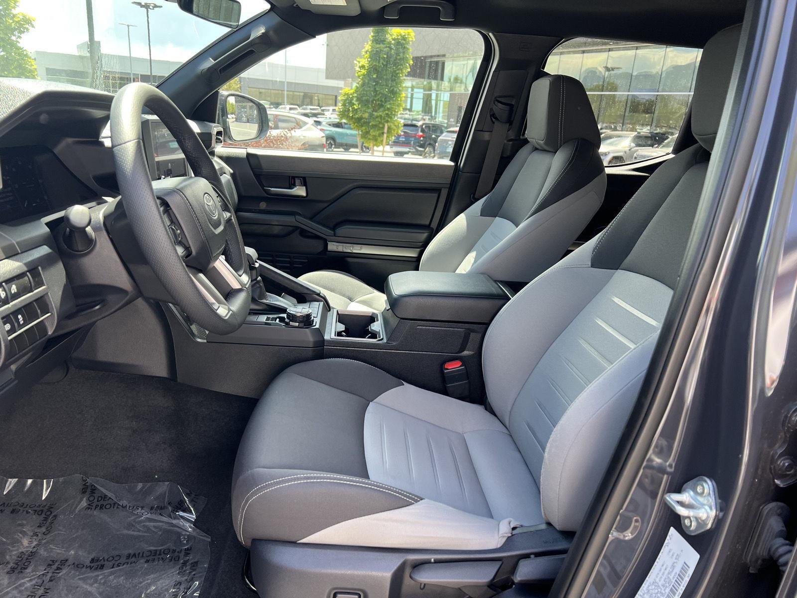 2025 Toyota Tacoma TRD Off Road - Photo 28