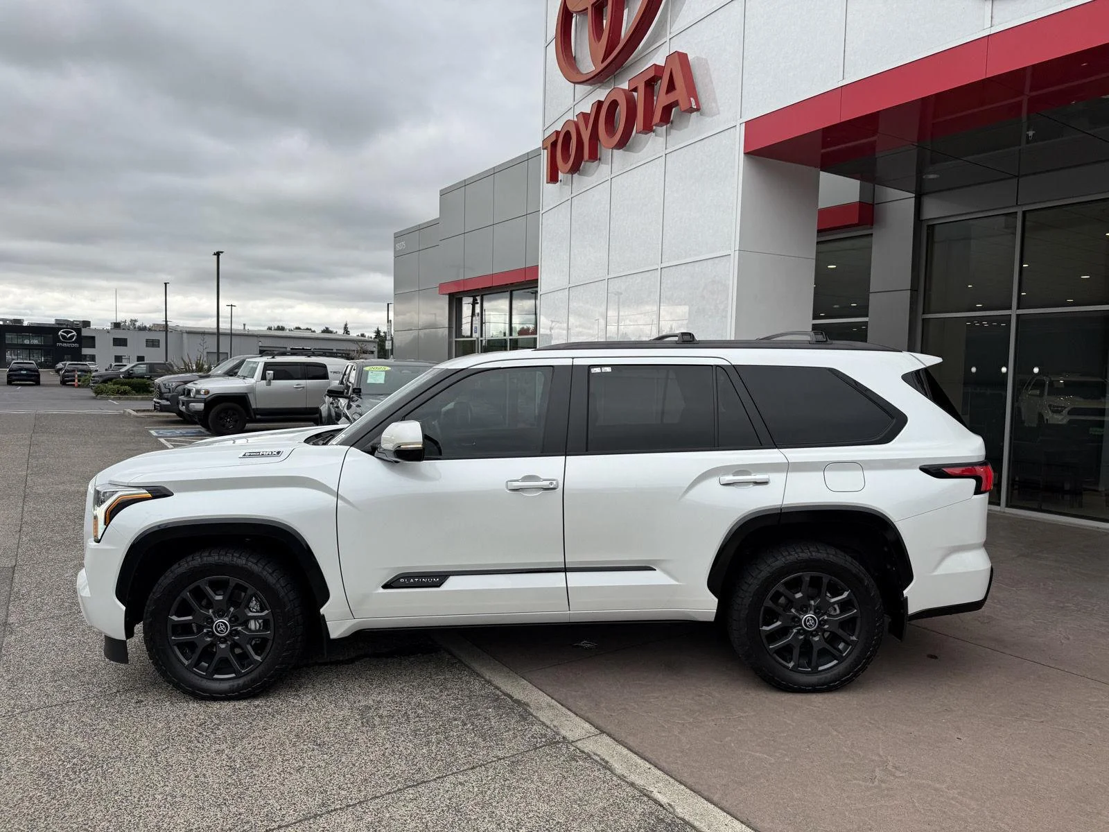 Used 2024 Wind Chill Pearl Toyota Platinum image 5