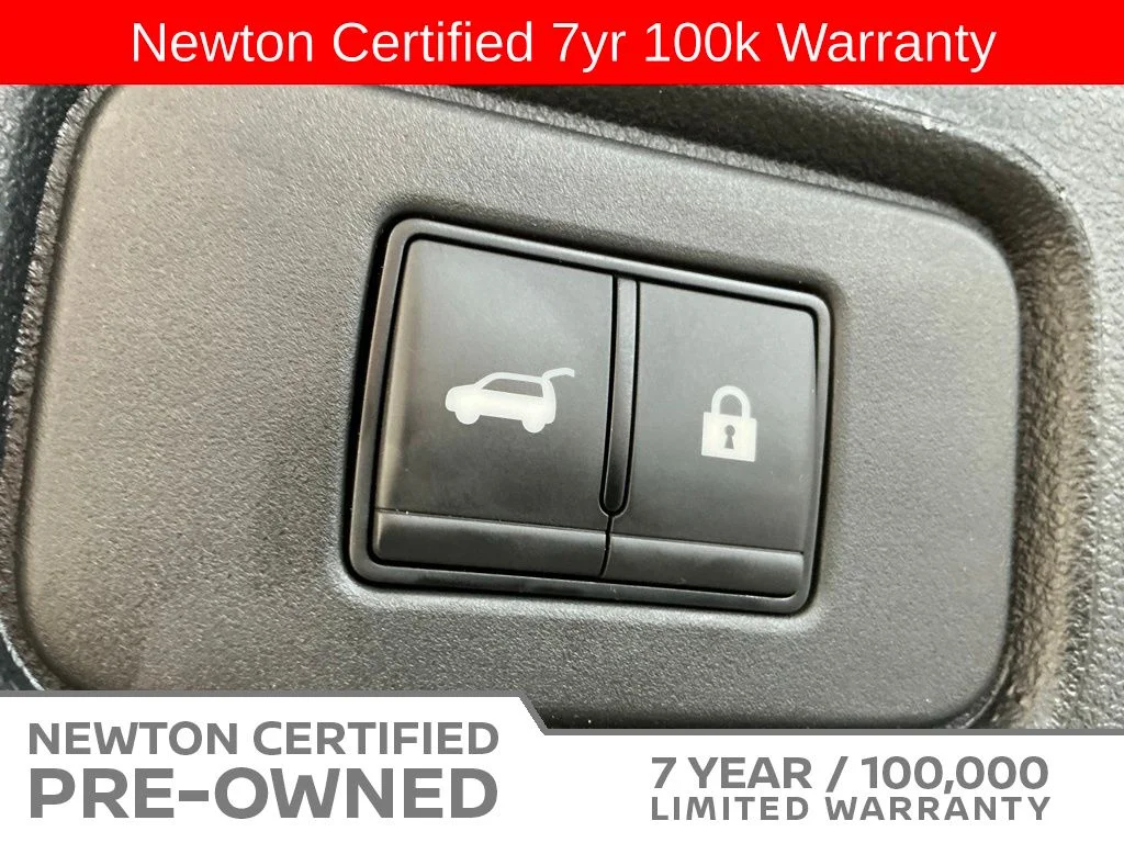 Certified Used 2025 Everest White Pearl Tricoat Nissan Platinum image 22