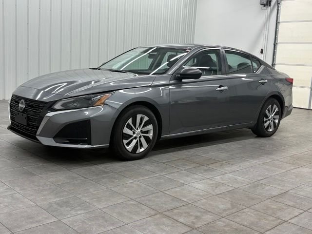 Used 2024 Gray Nissan 2.5 S image 5