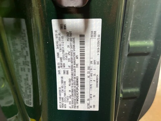 Used 2023 Green Ford Wildtrak image 11