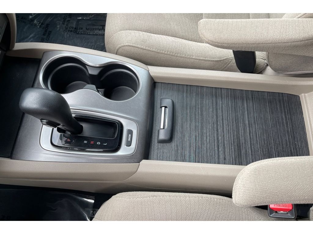 Certified Used 2018 White Diamond Pearl Honda EX image 31