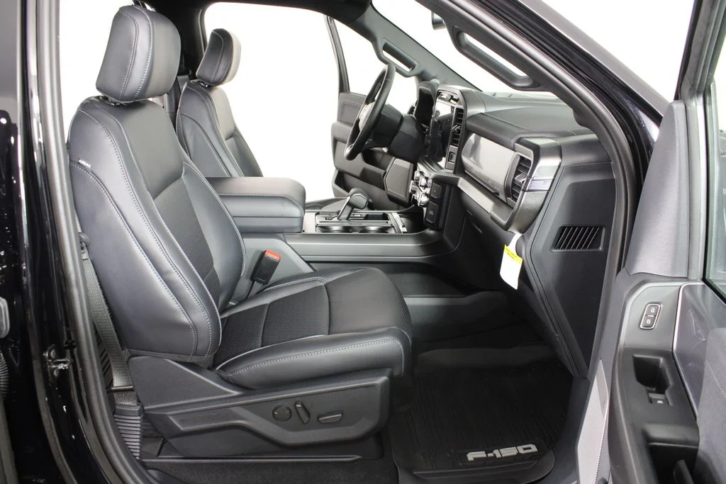 New 2026 Agate Black Metallic Ford Lariat image 17