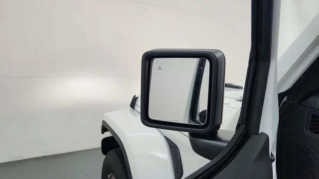 New 2026 Bright White Clear-Coat Exterior Paint Jeep Sahara image 18