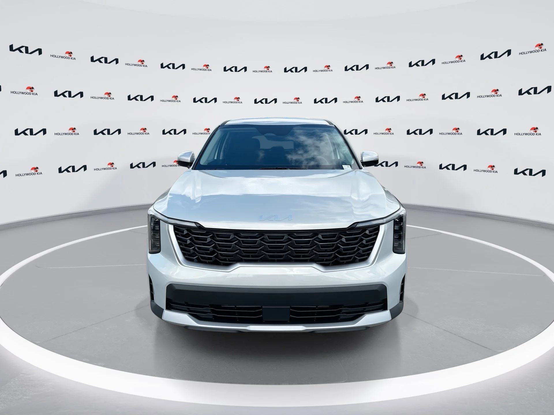 New 2026 Ivory Silver Kia LX image 3