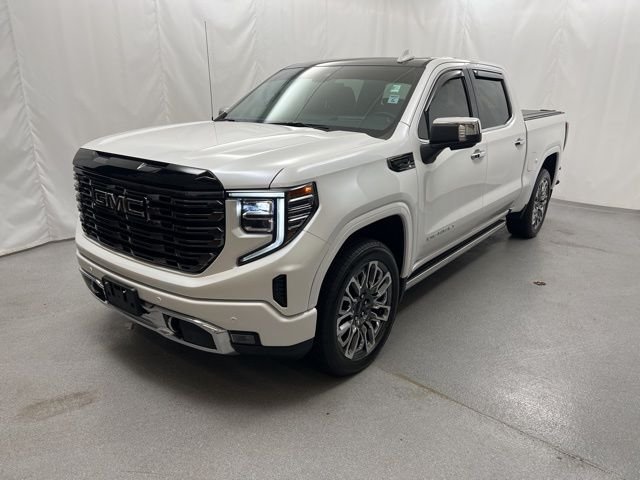 Used 2025 White GMC Denali Ultimate image 11