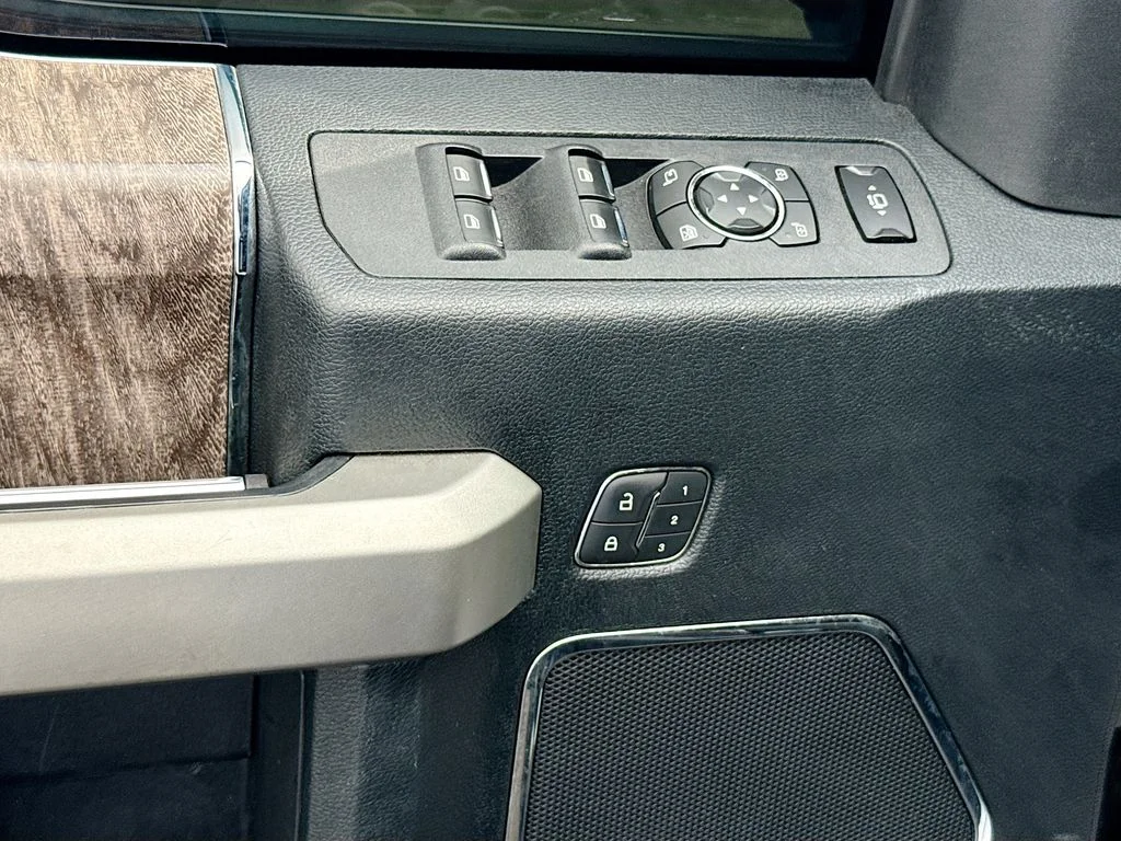 Used 2019 Black Ford Lariat image 19