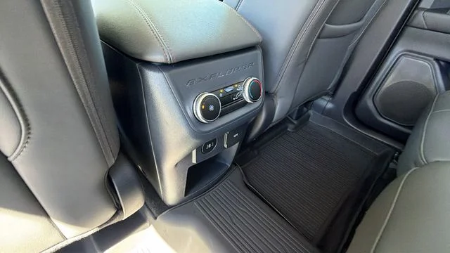 2026 Ford Explorer Active - Photo 17