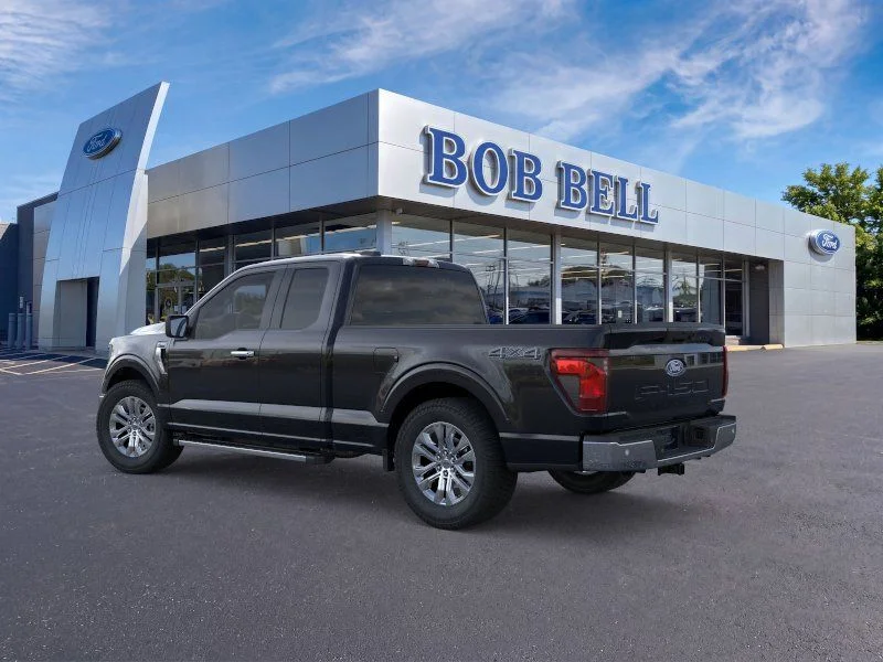 New 2026 Agate Black Metallic Ford XLT image 4
