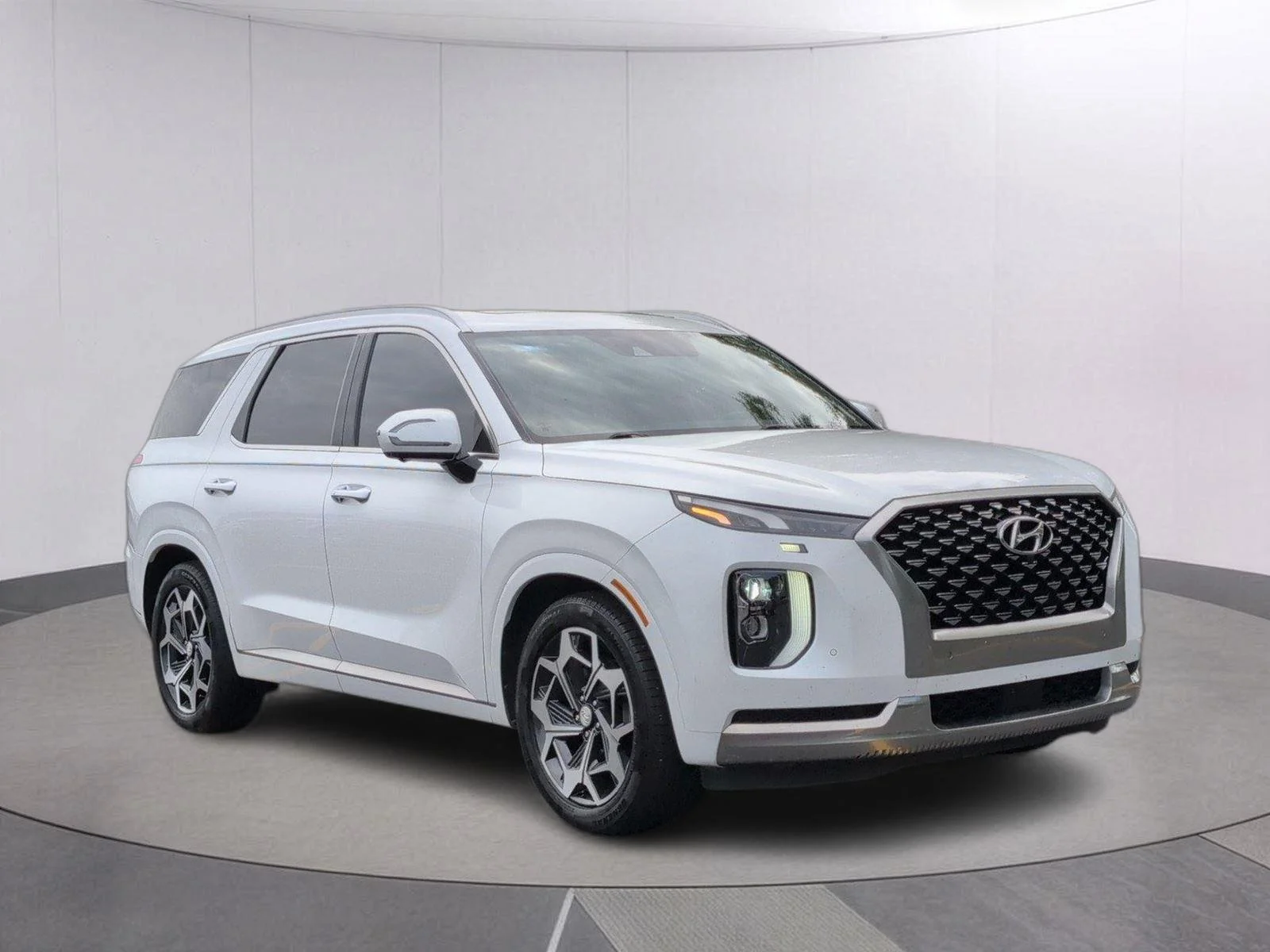 Used 2022 Hyper White Hyundai Calligraphy image 8
