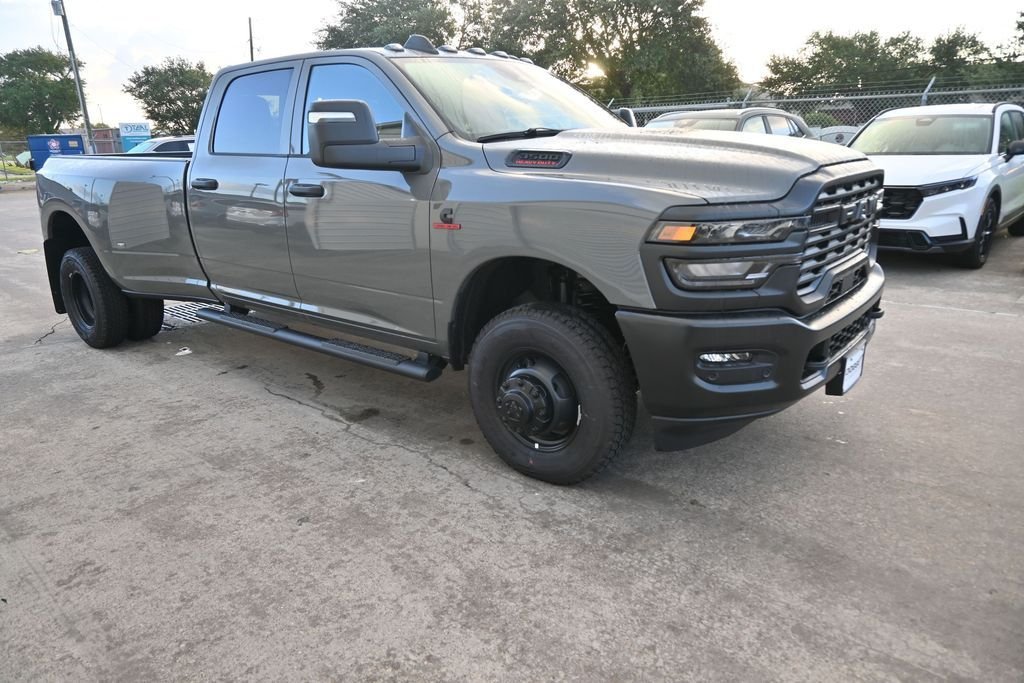 New 2026 Ceramic Gray Clear-Coat Exterior Paint RAM Tradesman image 19