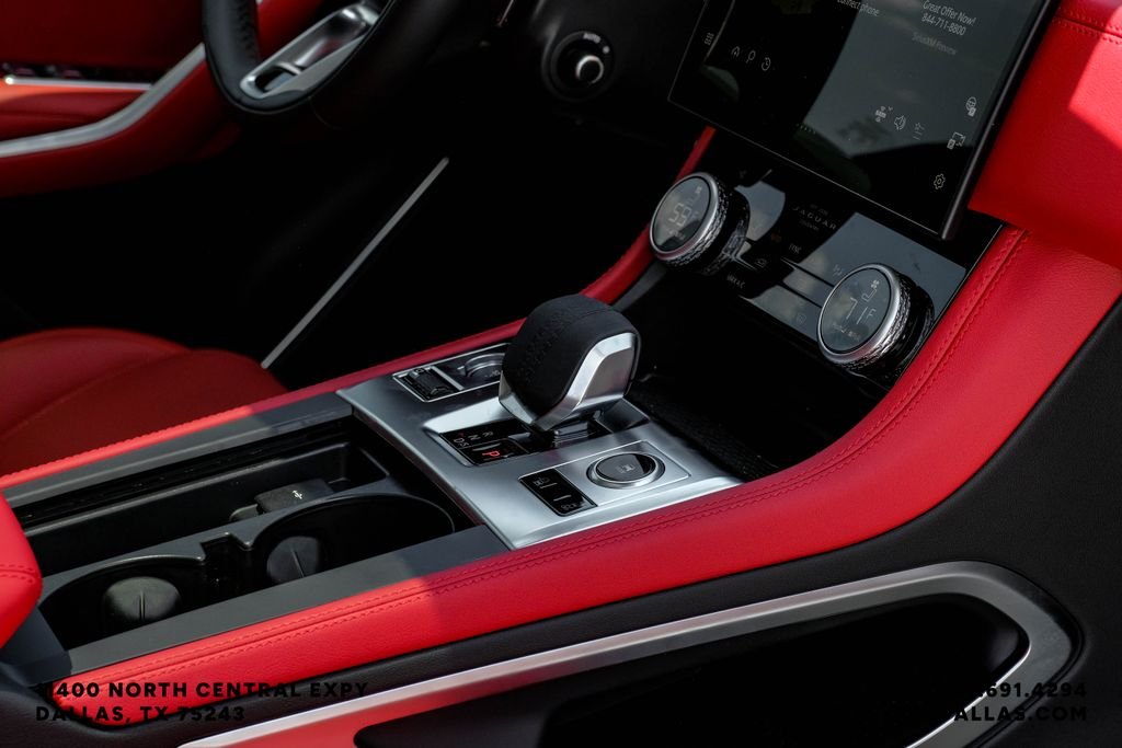 2026 Jaguar F-Pace R-Dynamic S - Photo 22