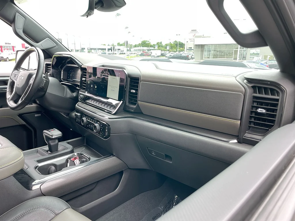 Used 2022 Summit White Chevrolet ZR2 image 29