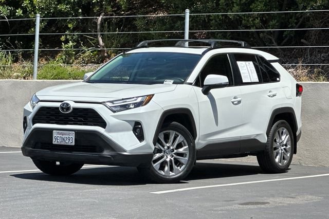 2023 Toyota RAV4 XLE Premium