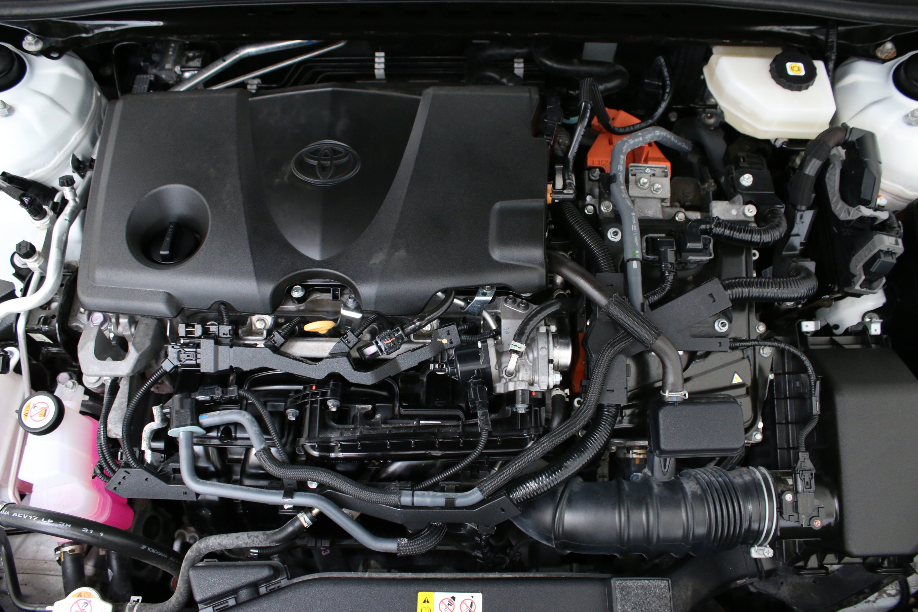 Used 2025 White Toyota SE image 32