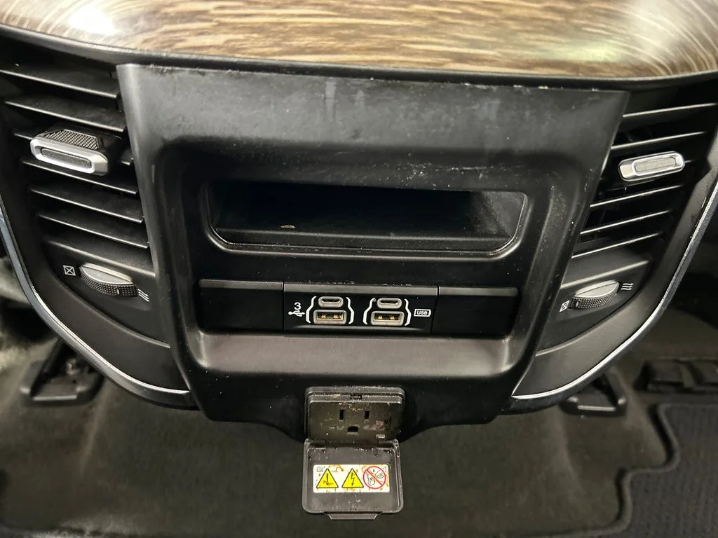 Used 2020 Black Ram Laramie image 19