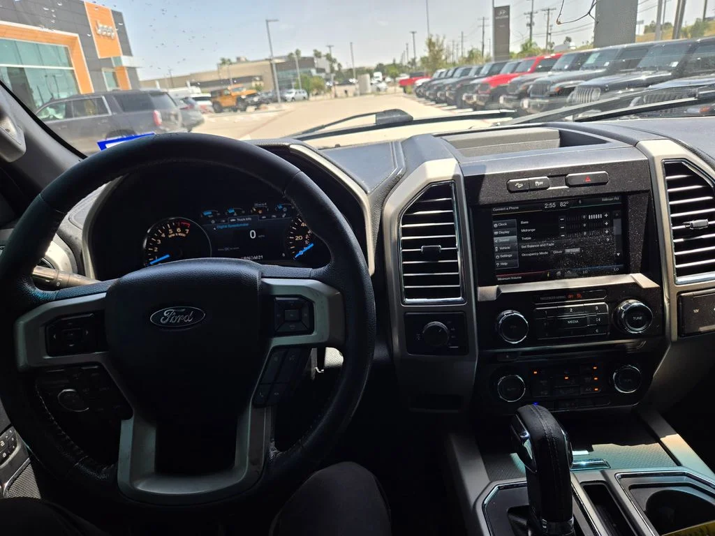 Used 2015 Gray Ford Lariat image 10