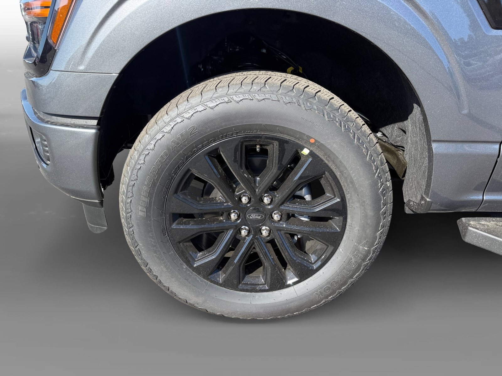 New 2026 Carbonized Gray Metallic Ford XLT image 9