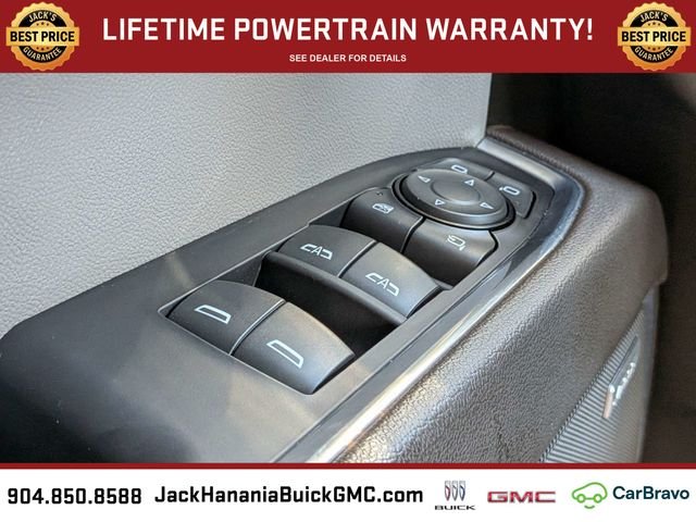 Used 2023 White GMC SLT image 29