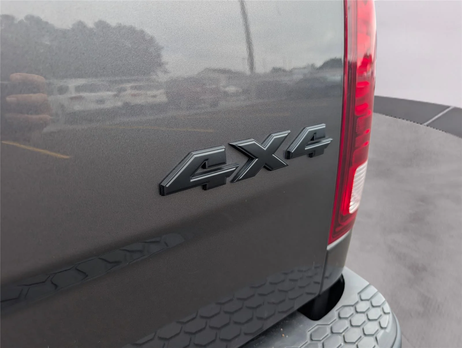 Used 2019 Granite Crystal Metallic Ram Warlock image 33