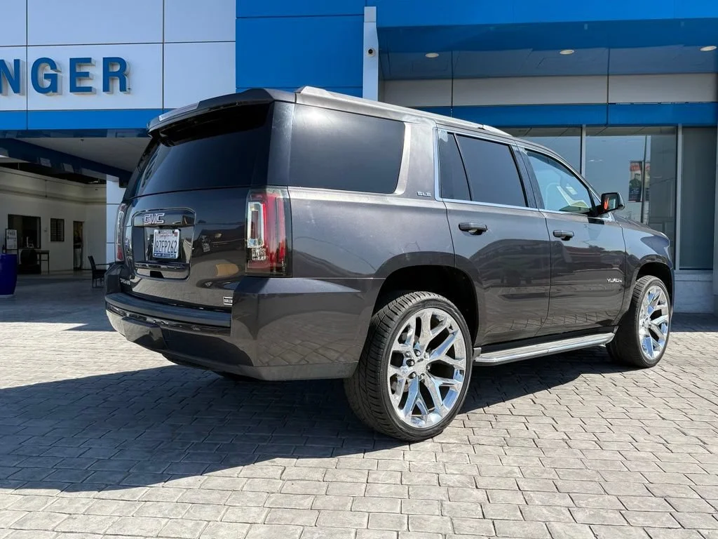 Used 2015 IRIDIUM METALLIC GMC SLE image 12