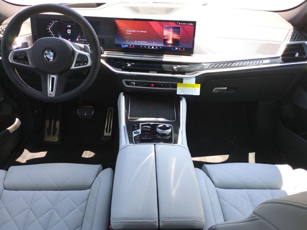New 2027 Dravit Grey Metallic BMW M60i image 15