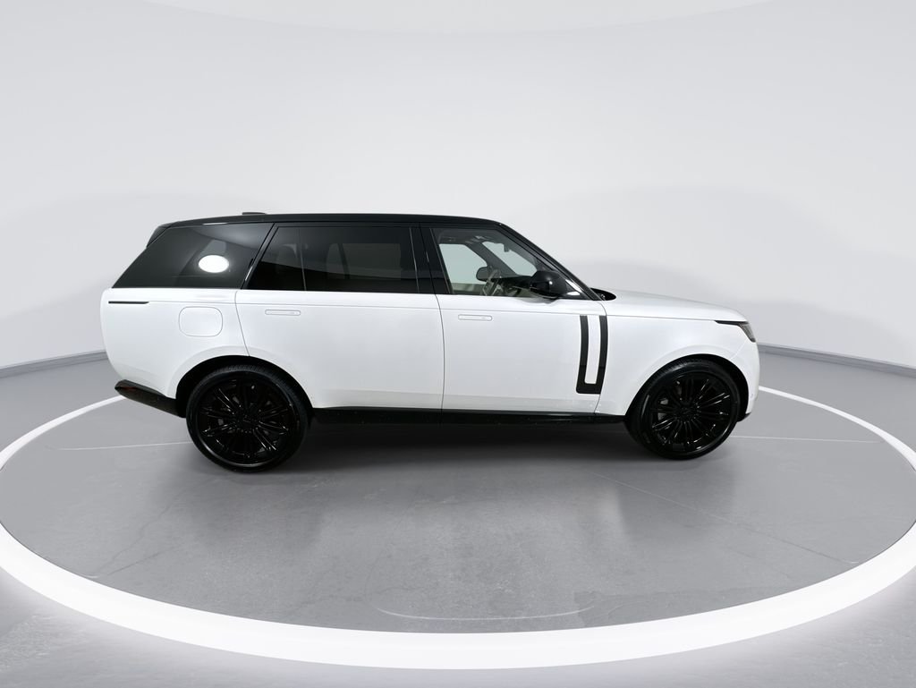 New 2026 OSTUNI PRL WHT Land Rover SE LWB image 9