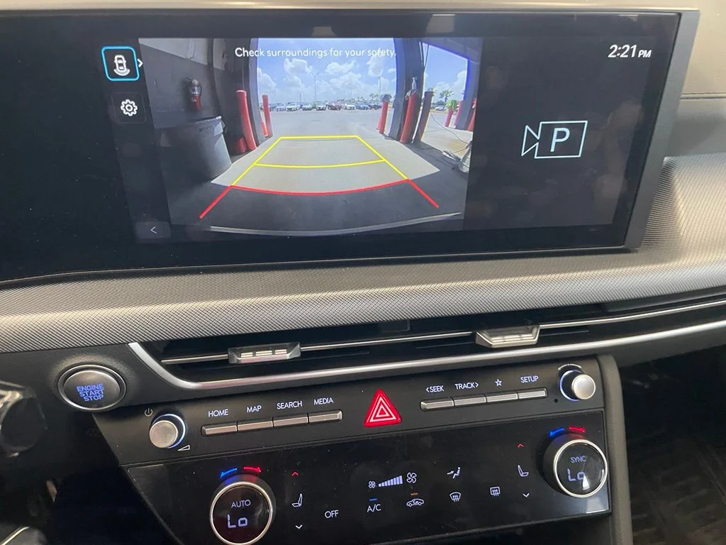 Used 2024 Blue Hyundai SEL image 8