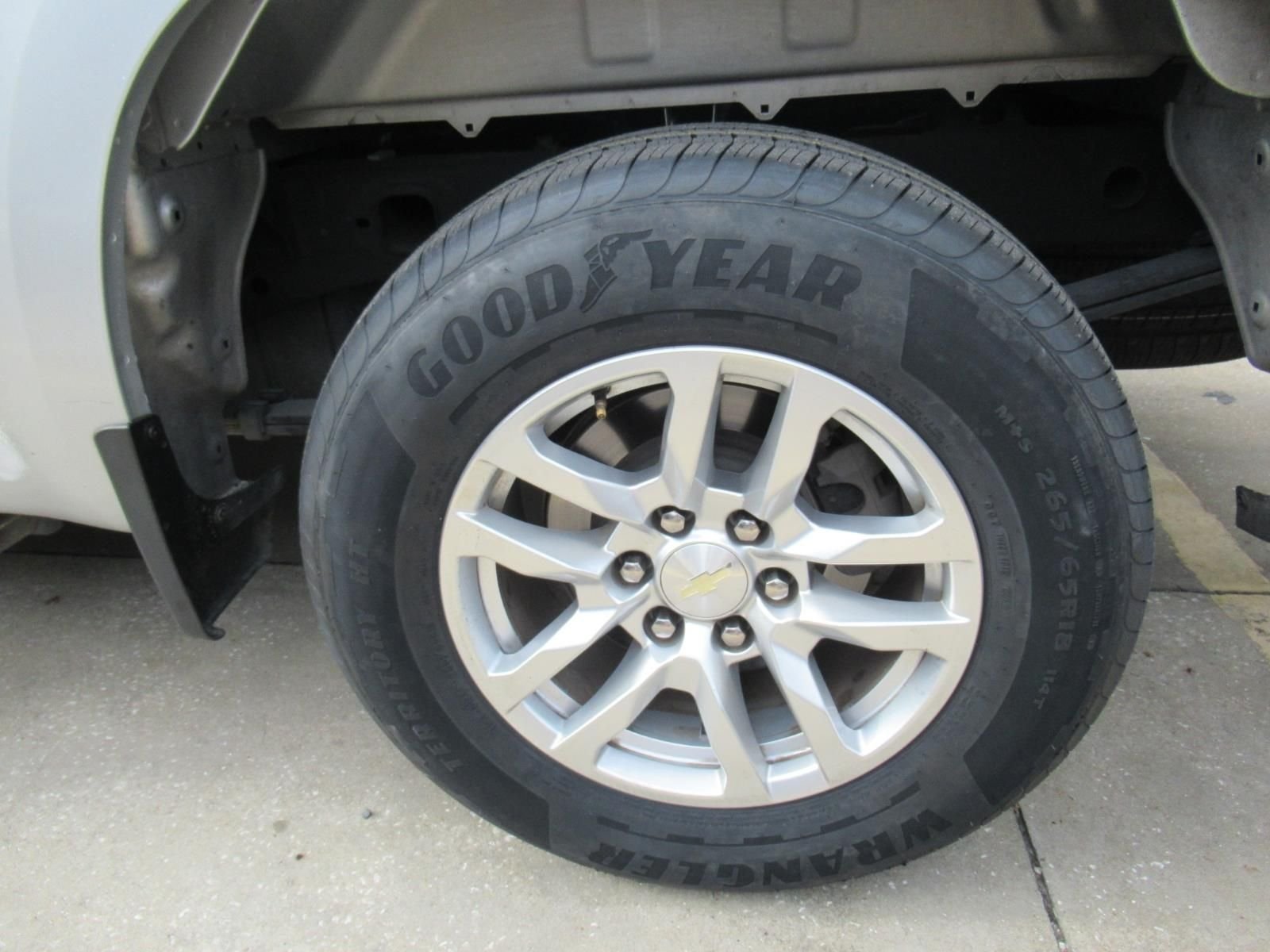 Used 2020 Silver Chevrolet LT image 5