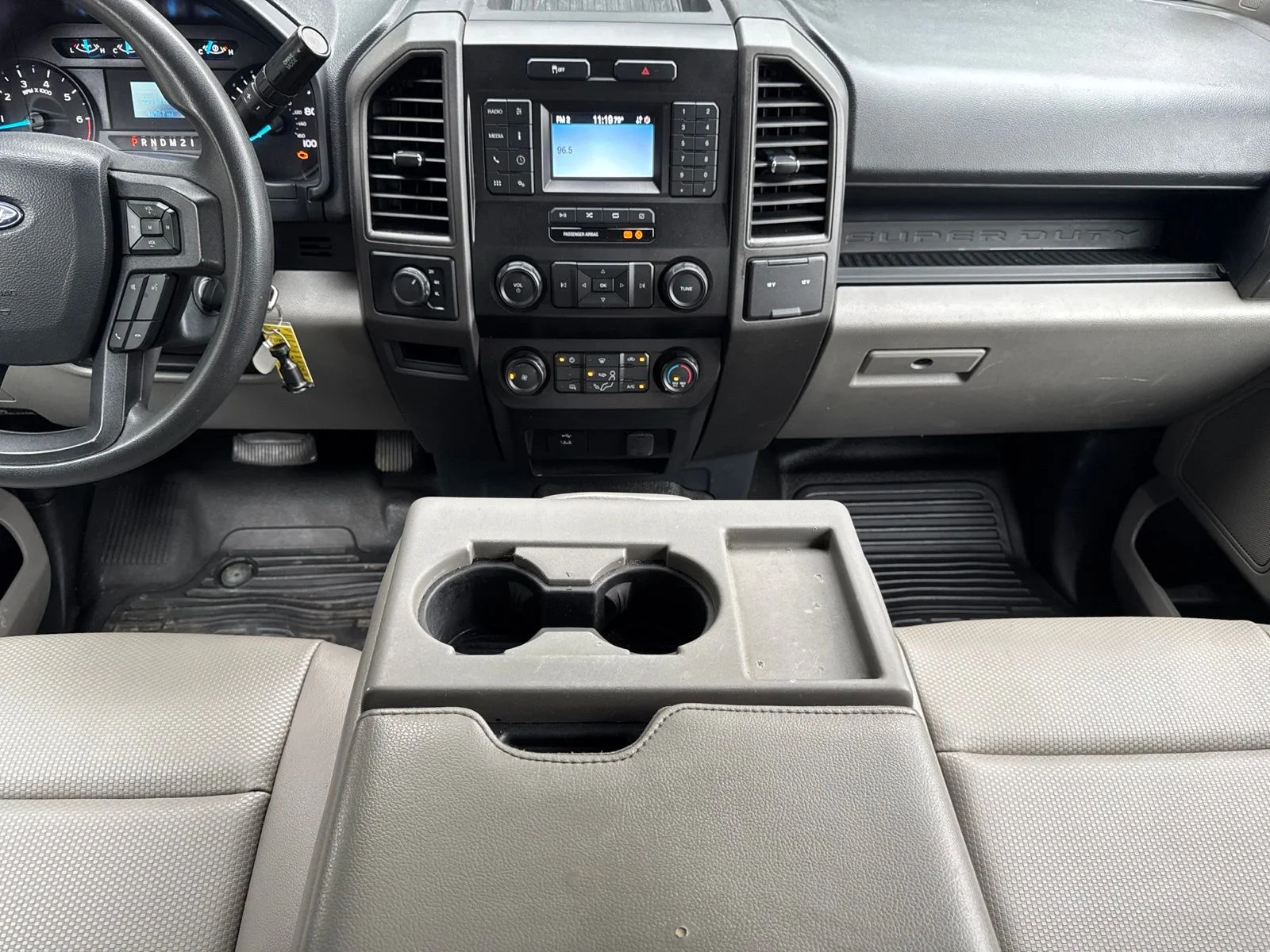 Used 2022 White Ford XL image 9