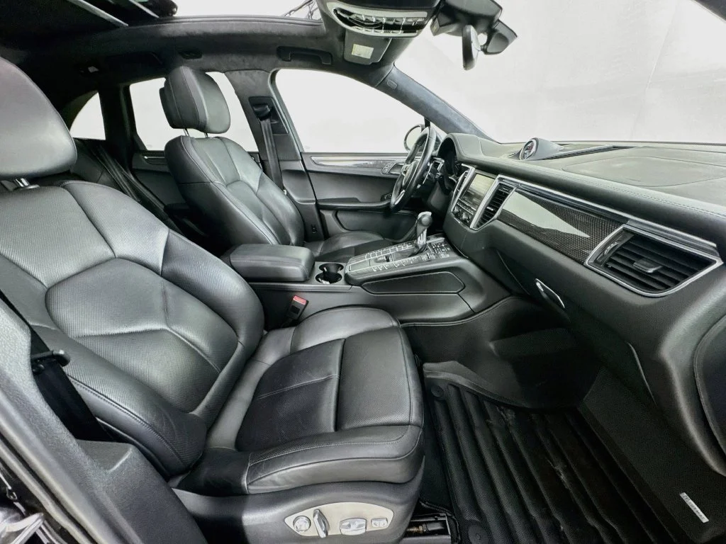 Used 2016 Jet Black Metallic Porsche Turbo image 37
