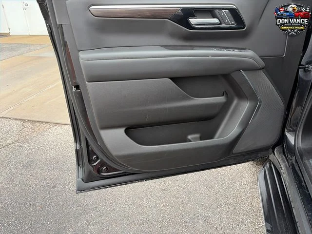 Used 2026 Black Chevrolet LT image 18
