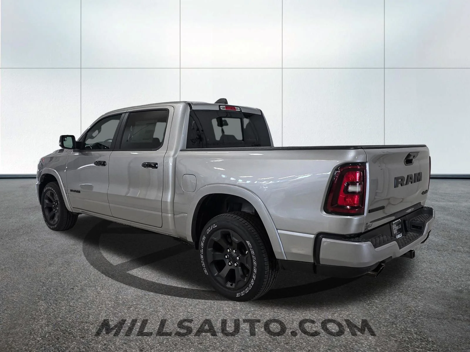 New 2026 Billet Silver Metallic Clear-Coat Exterior Paint RAM Big Horn/Lone Star image 4