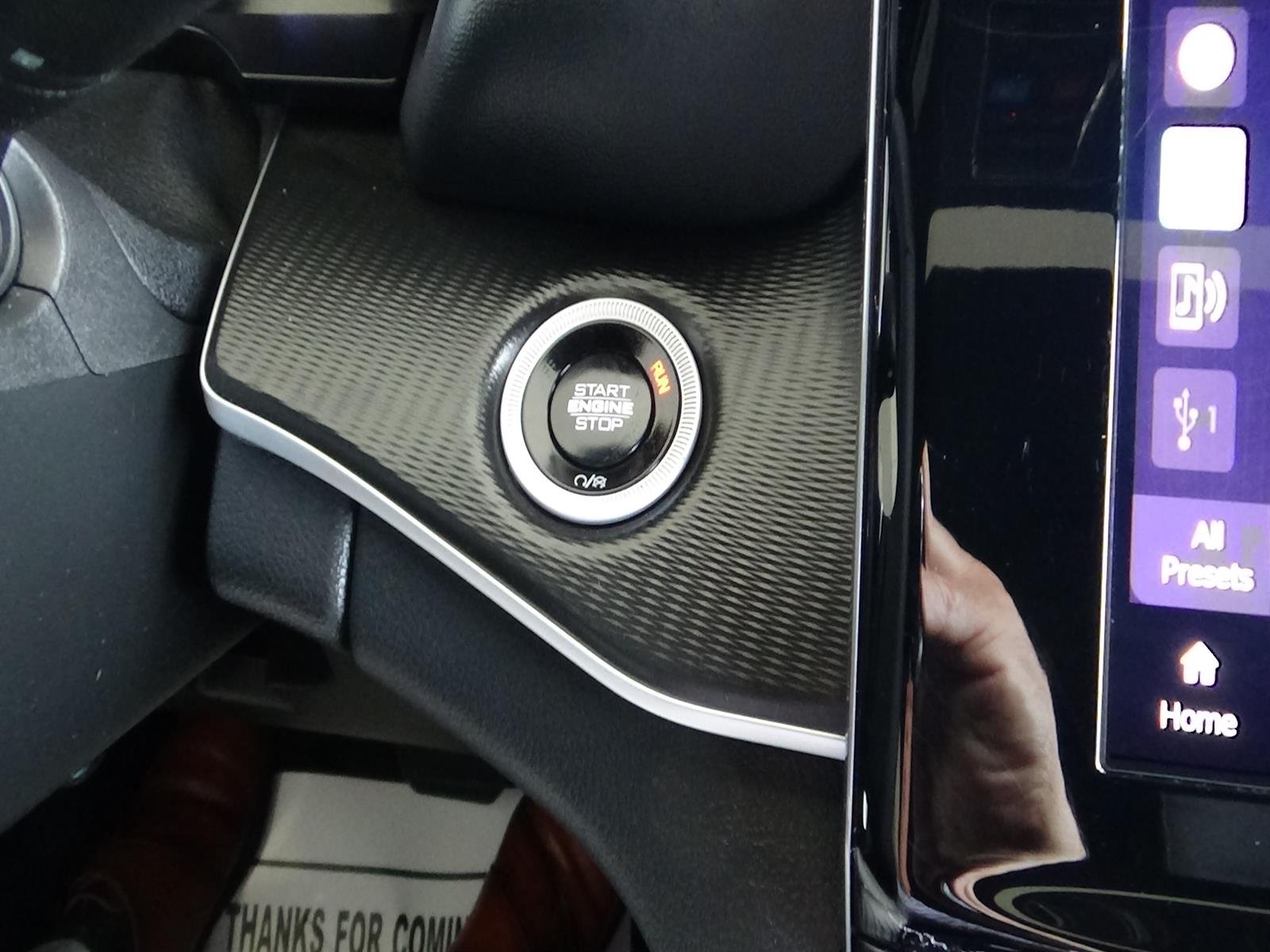 Certified Used 2025 Bright White Clear Coat (pw7) Jeep Altitude image 28