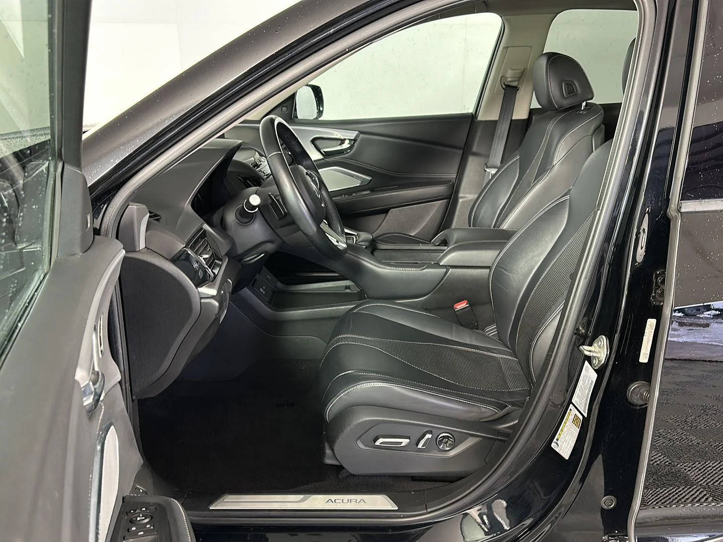 Used 2019 Majestic Black Pearl Acura SH-AWD w/Tech image 9